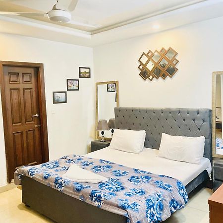 Apartamento Stunning And Peaceful 1Bhk,Free Parking + Wifi Islamabad Exterior foto